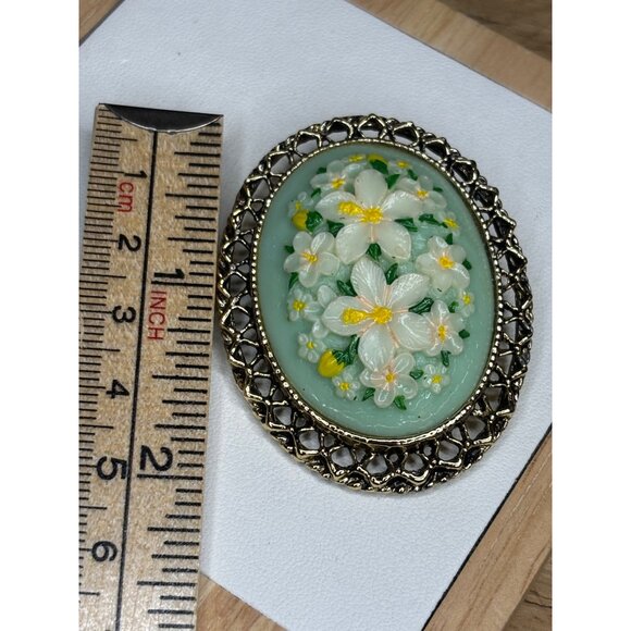 Vintage Oval Floral Brooch With Hand-Painted White & Yellow Flowers On Mint Gree - Picture 7 of 8